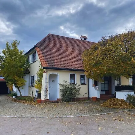 Charmantes Wohnhaus Mit Garten Neu-Ulm